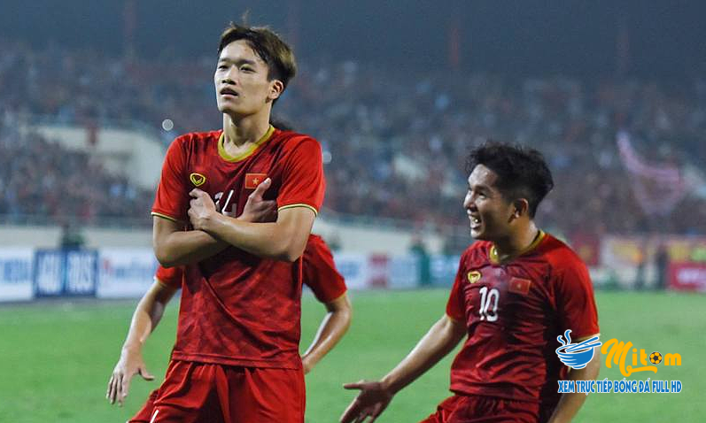 Hoàng Đức được gọi lên đội tuyển quốc gia Việt Nam lần đầu tiên vào năm 2019